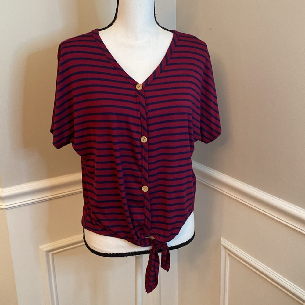 Olivia Rae Tie Front Summer Top size Large blouse tee t-shirt